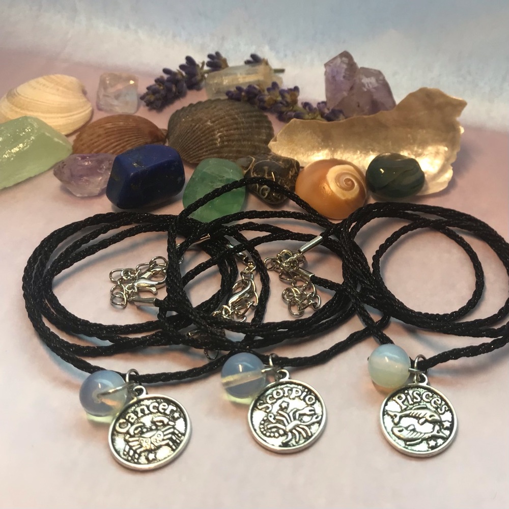 HP! 🥳 ZODIAC MOONSTONE NECKLACE — WATER 💙 - Picture 4 of 11